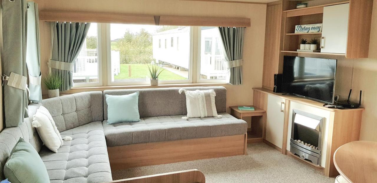 Living Easy Staycations At Tattershall Lakes Εξωτερικό φωτογραφία